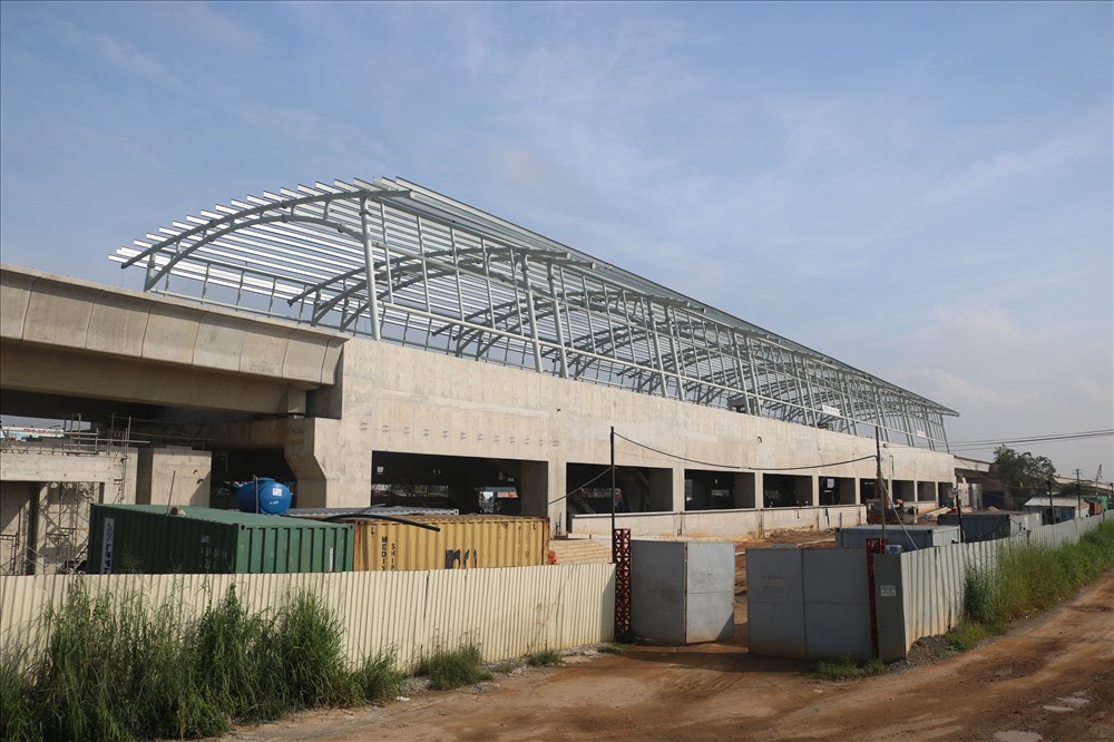 Ga cuối cùng của tuyến metro Bến Thành - Suối Tiên cũng đang dẫn hình thành để kết nối với bến xe.