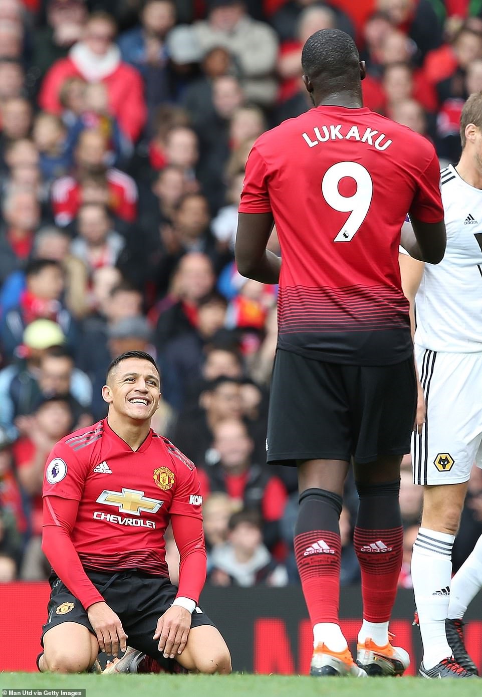Alexis Sanchez (trái) lẫn Lukaku đều không đạt được phong độ cao nhất ở trận này. Ảnh: Getty Images.