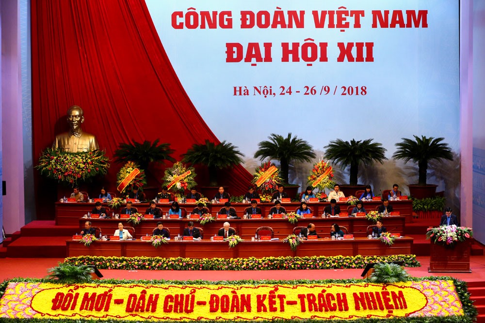 Phiên trọng thể Đại hội Công đoàn Việt Nam lần thứ XII sáng 25.9. Ảnh: Sơn Tùng.
