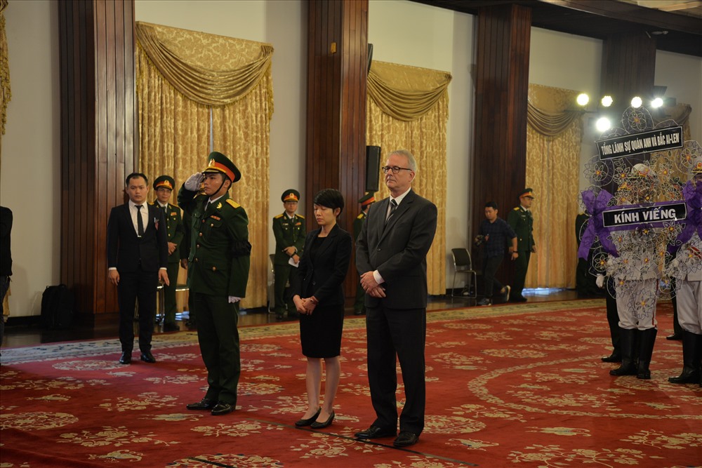 Đoàn Tổng lãnh sự quán Đức viếng Chủ tịch nước Trần Đại Quang.