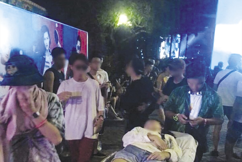 7 người tử vong trong Đêm nhạc hội tổ chức tại Công viên nước Hồ Tây.