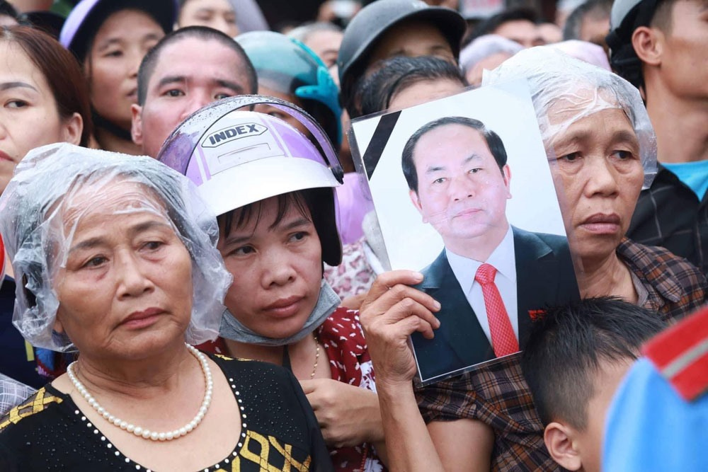 Người dân Ninh Bình bày tỏ niềm tiếc thương đối với Chủ tịch Nước.