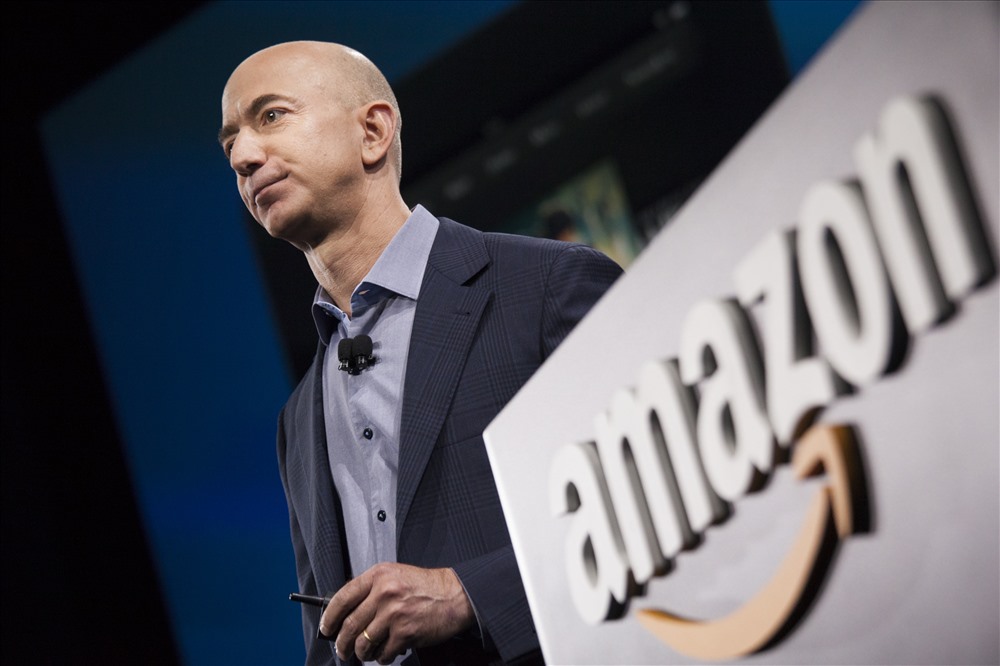 Ngày 4.9.2018, Amazon đã trở thành công ty đại chúng thứ hai của Mỹ chạm mốc vốn hóa nghìn tỷ USD sau Apple.