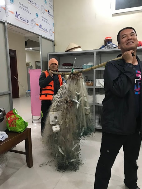 Có mẻ lưới thu hoạch gần nửa tạ cá, chủ yếu là cá đối