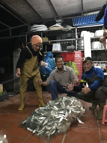 Theo những ngư dân ở đây, kể từ khi Quảng Ninh siết chặt việc đánh bắt cá theo kiểu tận diệt, các loài cá đã trở lại khá nhiều ở các ngư trường quanh đảo.