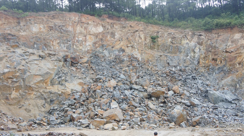 Đoàn công tác chỉ ra nhiều điểm có dấu hiệu sai phạm trong khai thác khoáng sản của công ty Ngọc Hải