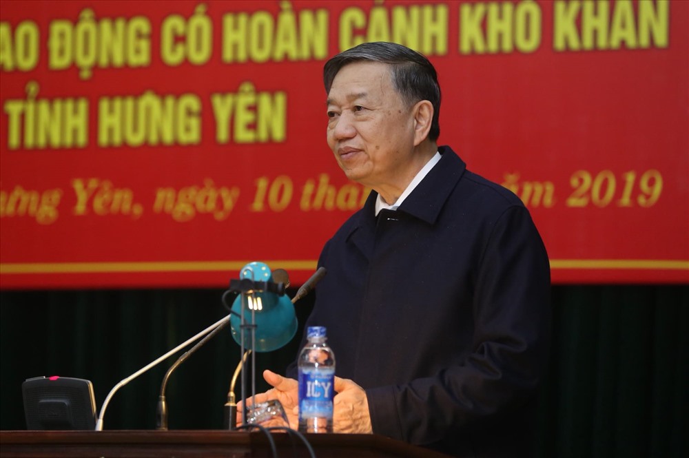 Thượng tướng Tô Lâm - Uỷ viên Bộ Chính trị, Bộ trưởng Bộ Công an phát biểu tại buổi lễ. Ảnh: S.T