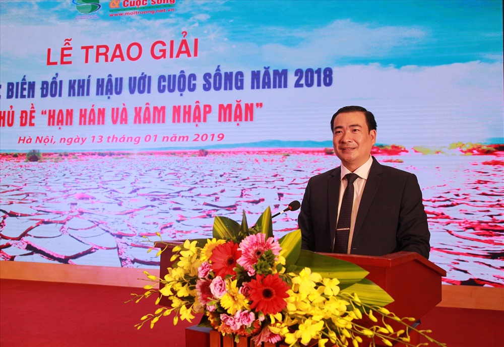 Ông Nguyễn Văn Toàn – Tổng biên tập Tạp chí Môi trường và Cuộc sống, Trưởng ban Tổ chức phát biểu tại Lễ trao giải.