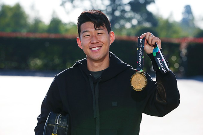 Son Heung-min từng cùng Olympic Hàn Quốc giành huy chương vàng môn bóng đá tại ASIAD 2018 (Ảnh: Getty)