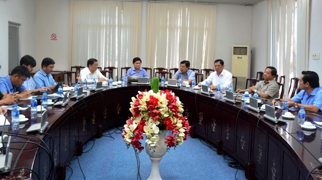 Chủ tịch UBND tỉnh Cà Mau Nguyễn Tiến Hải chủ trì cuộc họp ứng phó với bão số 1 sáng nay 2.1 (ảnh Nhật Hồ)