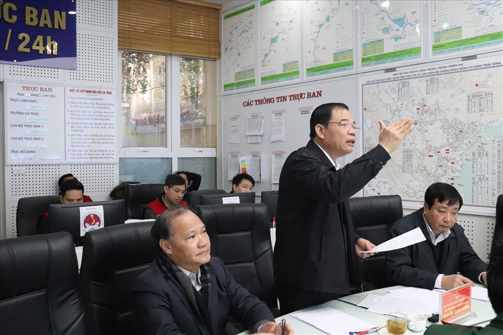 Bộ trưởng Nguyễn Xuân Cường chỉ đạo ứng phó bão số 1 Pabuk.