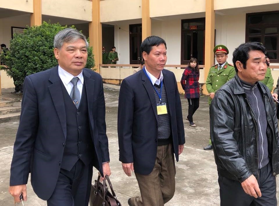 Ông Trương Quý Dương ở giữa.