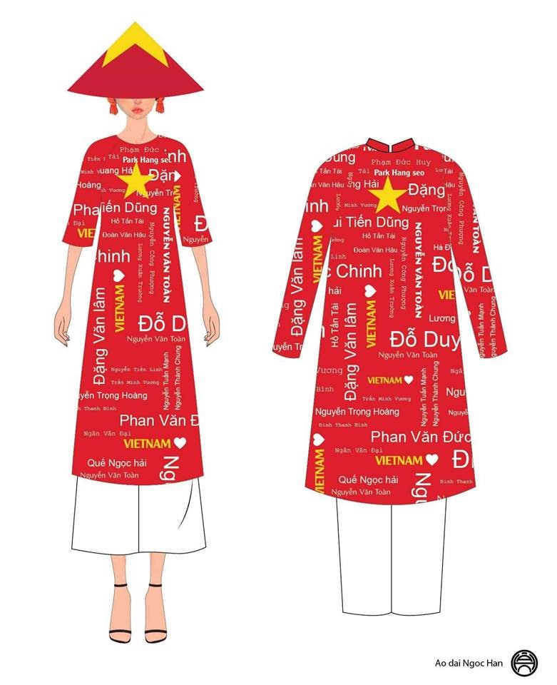 Bộ áo dài độc đáo được Ngọc Hân thiết kế riêng cho đội tuyển Việt Nam. 
