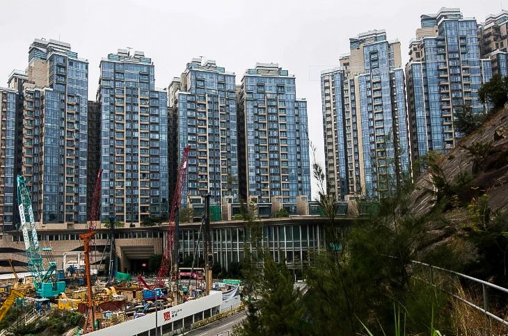 Giá nhà ở tại Hồng Kông đã giảm 7,2% trong bốn tháng qua. Ảnh: AFP
