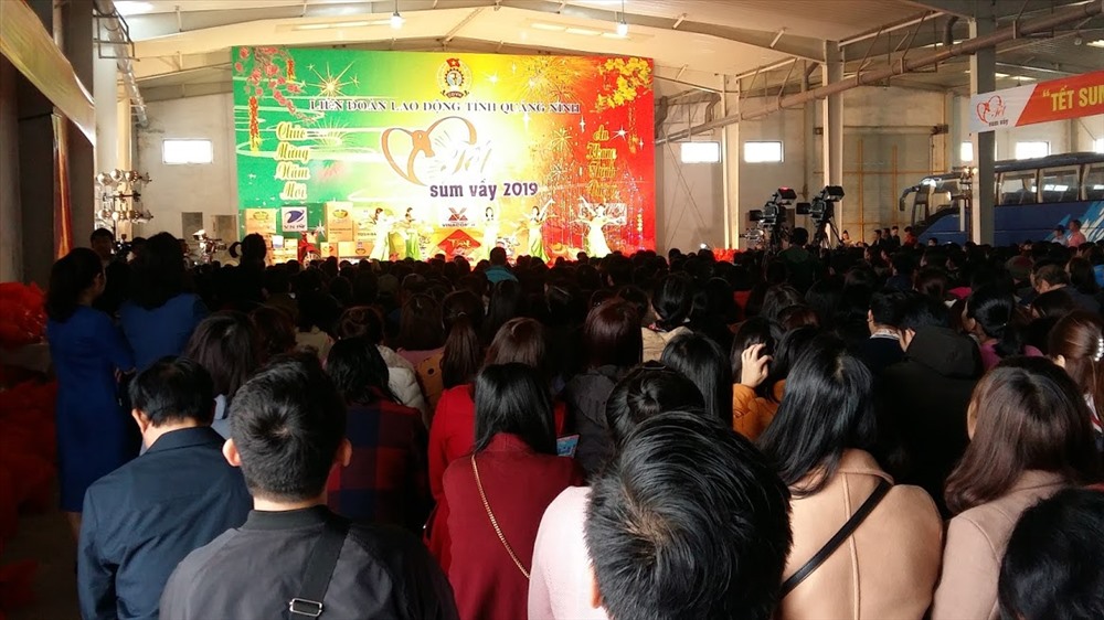 Hơn 1.000 CNVCLĐ TP.Hạ Long tham dự Tết “Sum Vầy” 2019. Ảnh: Nguyễn Hùng