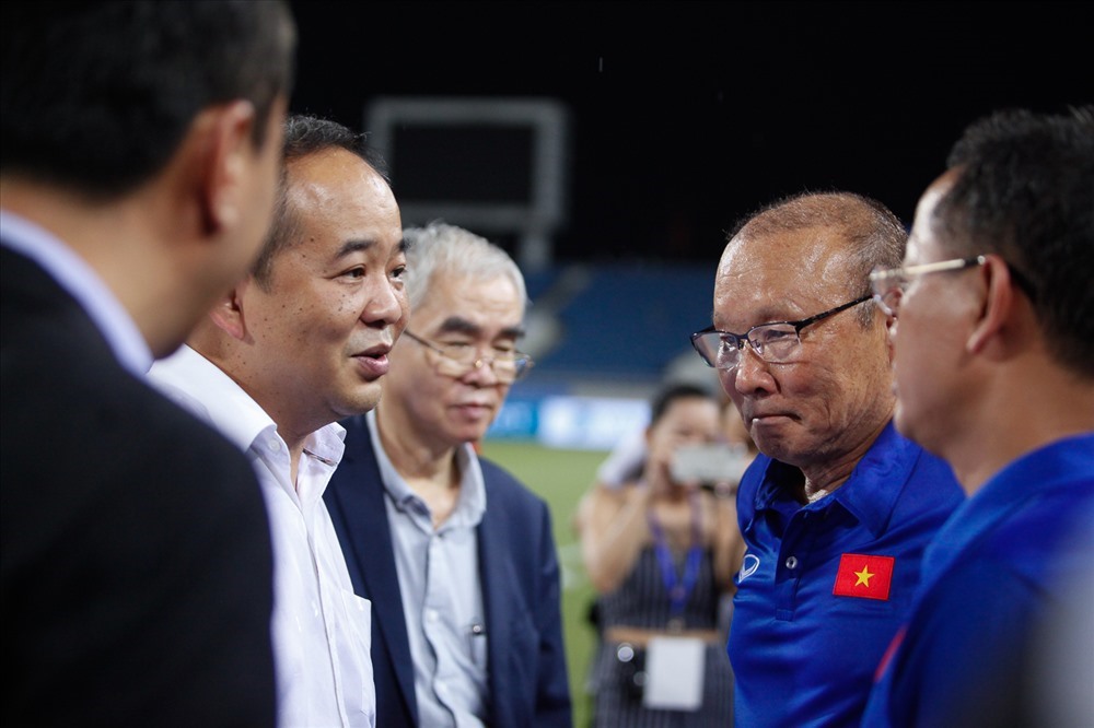 Chủ tịch VFF tin tưởng thầy trò HLV Park Hang-seo sẽ tiếp tục tạo nên những bất ngờ ở sân chơi châu lục lần này. Ảnh: Đ.H