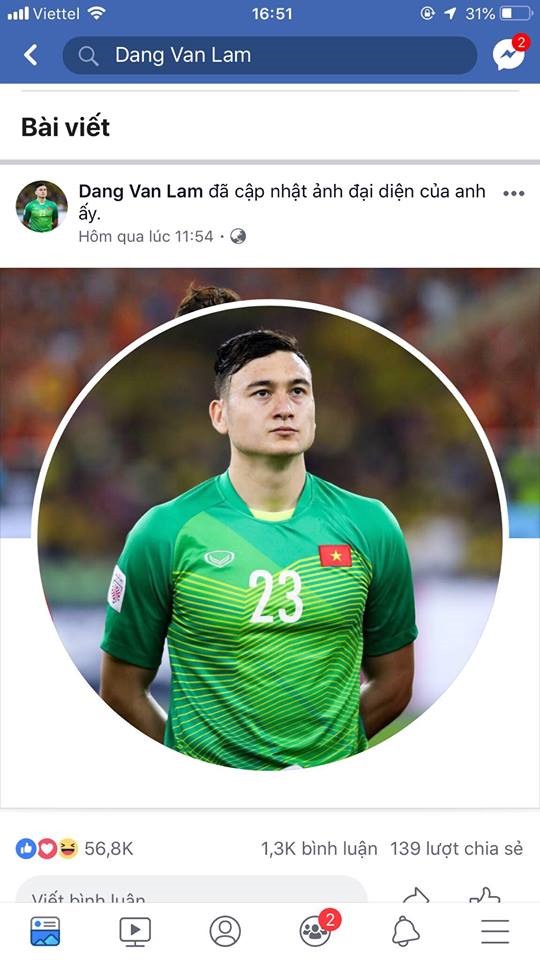  Đặng Văn Lâm ngày hôm qua đã đăng bức ảnh trong màu áo thủ môn tuyển Việt Nam. Hi vọng thủ thành sẽ thể hiện thật tốt vai trò giữ lưới như đã thể hiện trong giải đấu AFF Cup vừa qua.
