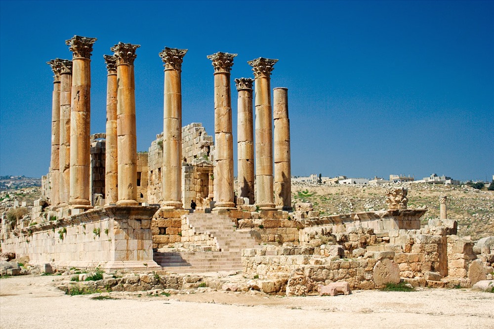 Tàn tích của đền thờ nữ thần Artemis được xây bằng cẩm thạch tại Ephesus, kỳ quan thứ tư trong 7 kỳ quan của thế giới cổ đại. Ảnh: hada.vn