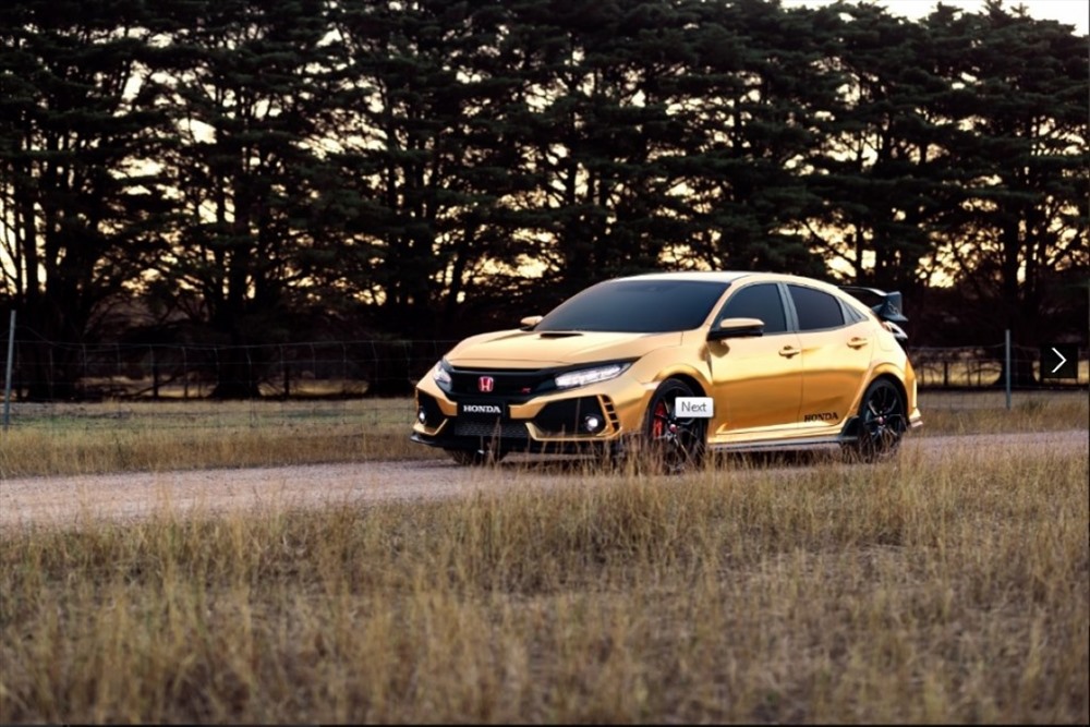 Chiếc Honda Civic Type R và siêu xe hybrid NSX được khoắc lên “màu áo” mới trông cực kỳ “sang chảnh“.