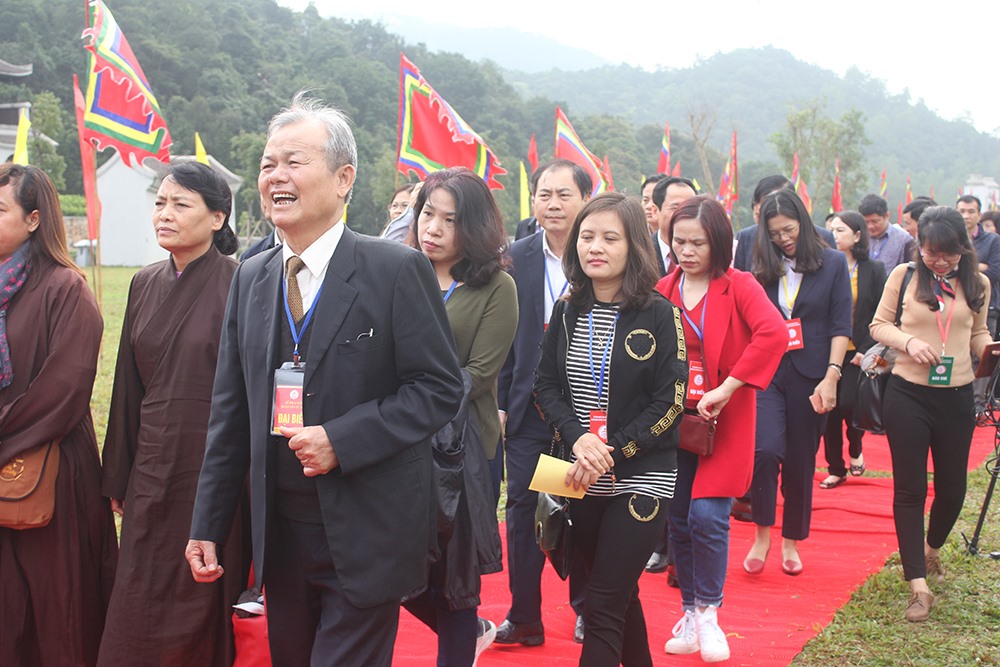 Hàng vạn người về dự lễ khai hội Xuân Yên Tử 2019.
