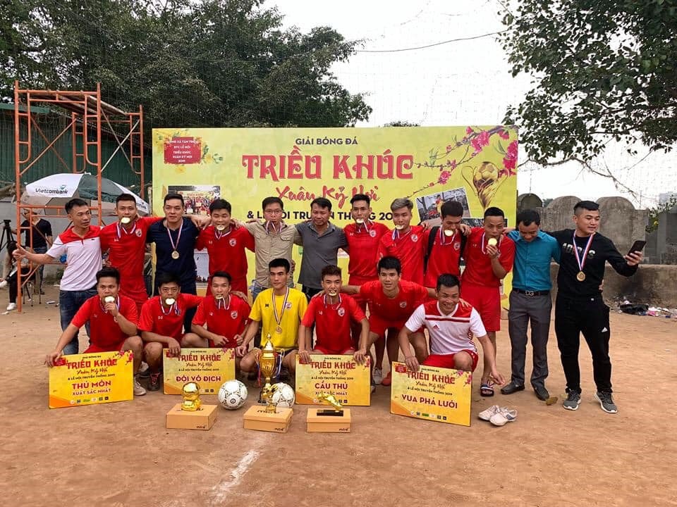 Thắng 5-0 xóm Đình 1, xóm Án đăng quang giải Xuân Triều Khúc 2019.