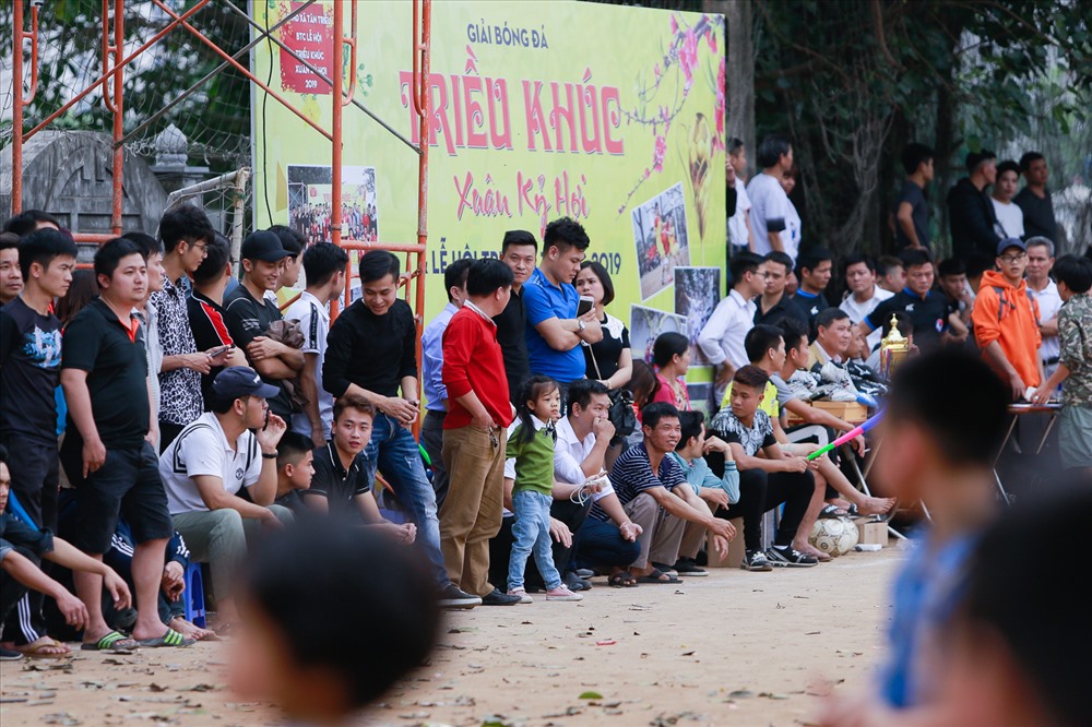 Giải bóng đá Xuân Triều Khúc – giải bóng phong trào quy mô làng xã giàu truyền thống và hấp dẫn bậc nhất Hà Nội có lịch sử lên đến gần 100 năm.
