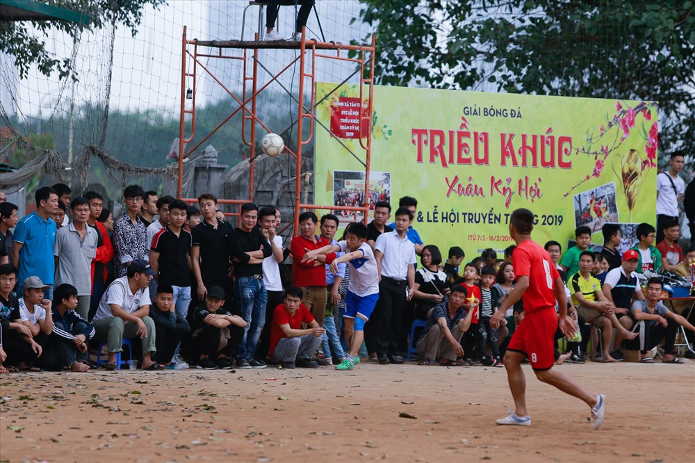 BTC lễ hội truyền thống làng Triều Khúc kết hợp với Vietfootball  -  đơn vị tổ chức giải Ngoại hạng phủi HPL. 