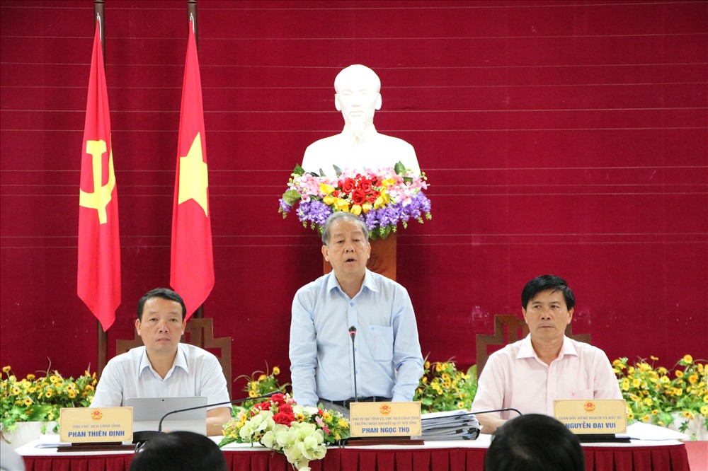 Ông Phan Ngọc Thọ - Chủ tịch UBND tỉnh Thừa Thiên - Huế chủ trì buổi họp báo. Ảnh: PĐ.