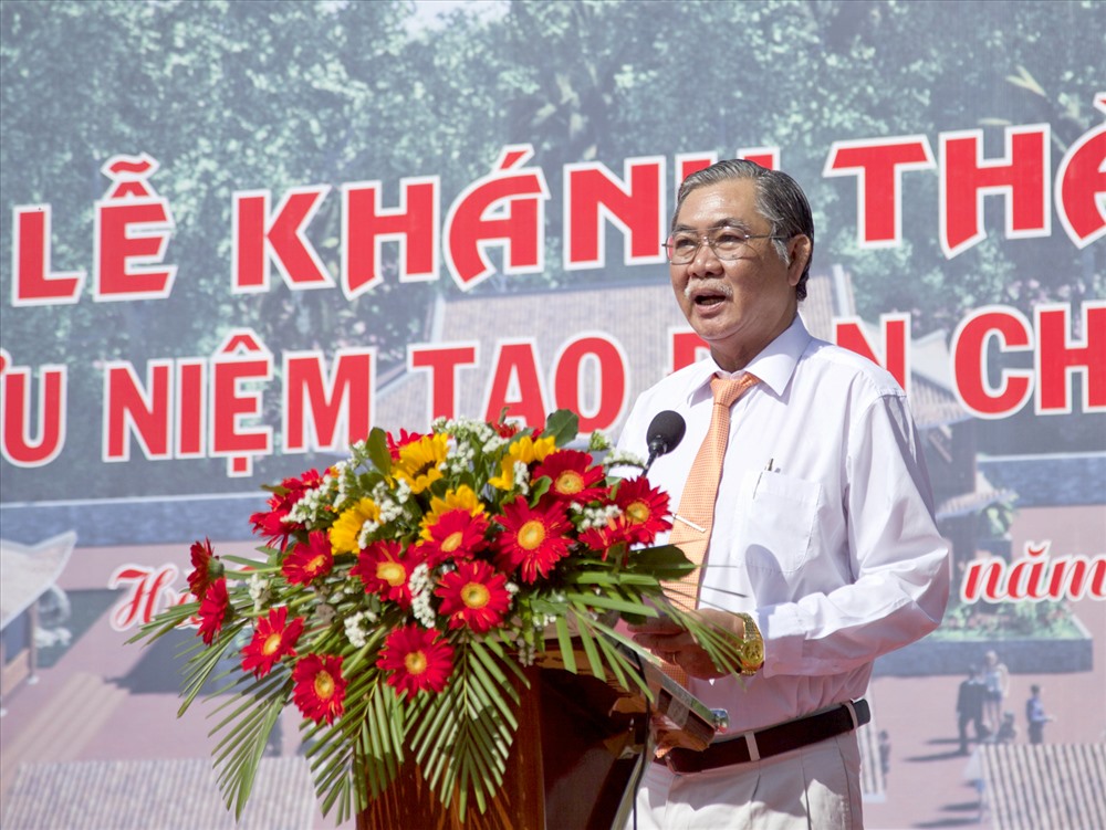 Ông Trương Thanh Hùng, đại diện nhân sĩ trí thức Hà Tiên phát biểu tại buổi lễ khánh thành. Ảnh: LT