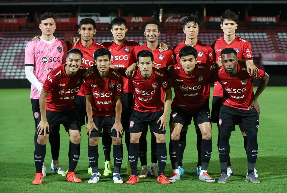 Thủ thành số 1 của tuyển Việt Nam được HLV Pairoj xếp đá chính trong đội hình Muangthong United. Ảnh: Muangthong United