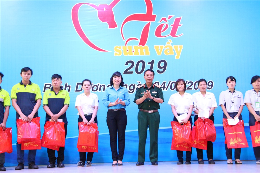 Dịp tết 2019, LĐLĐ tỉnh Bình Dương có nhiều hoạt động chăm lo đời sống cho công nhân lao động.