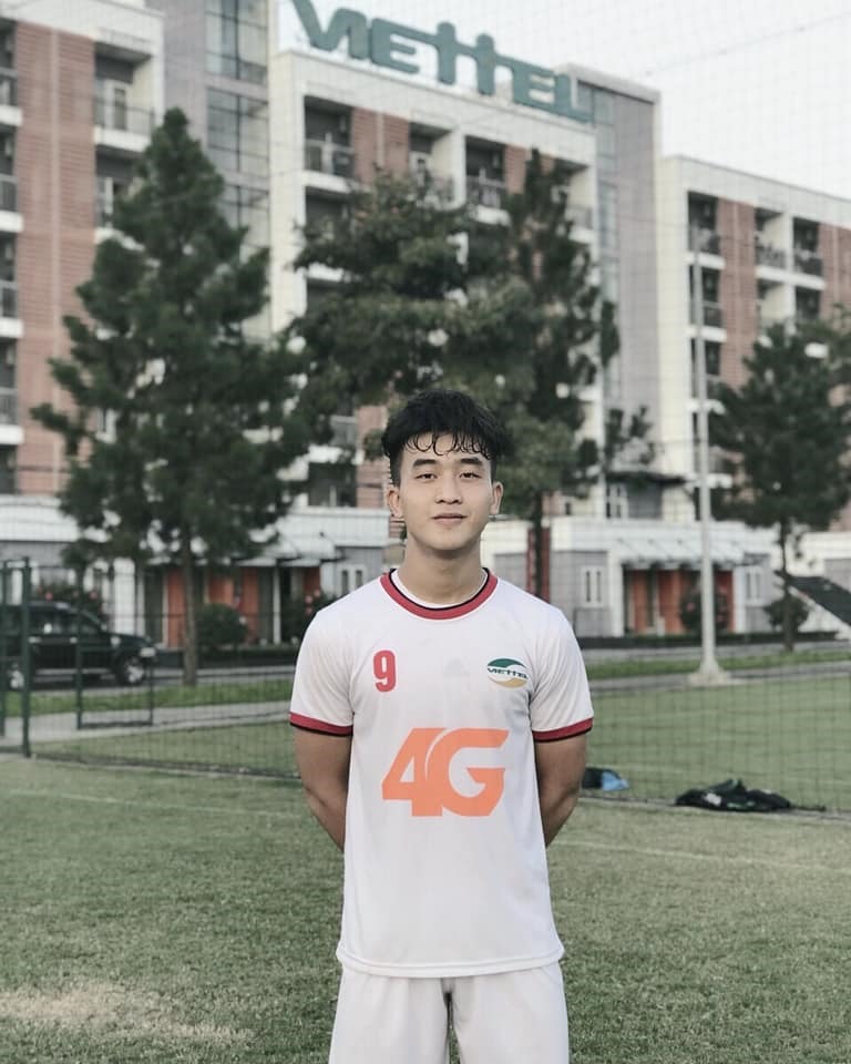 Tại giải vô địch U19 Quốc gia năm 2017, Trần Danh Trung từng đạt danh hiệu Vua phá lưới. Khả năng săn bàn của cầu thủ Viettel được ví với “sát thủ vòng cấm” Fillipo Inzaghi. 