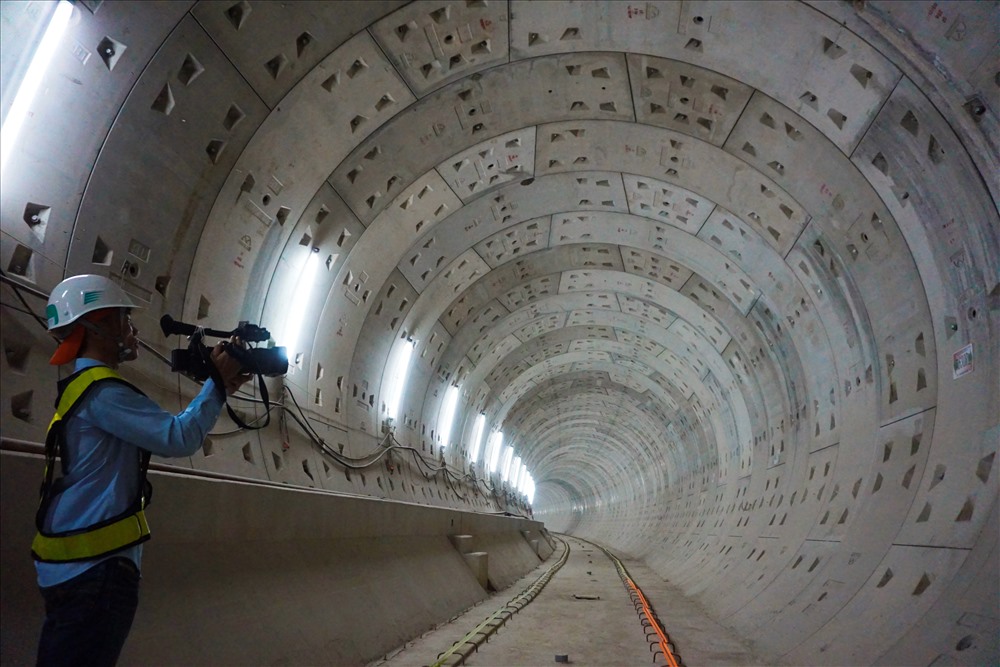 Đường hầm tuyến metro số 1 nối ga Ba Sòn và ga Nhà hát thành phố dài gần 800m