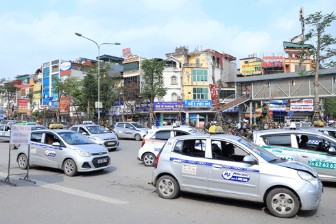 Hoạt động kinh doanh taxi trên địa bàn Hà Nội rất cần được chấn chỉnh(ảnh mang tính minh họa).