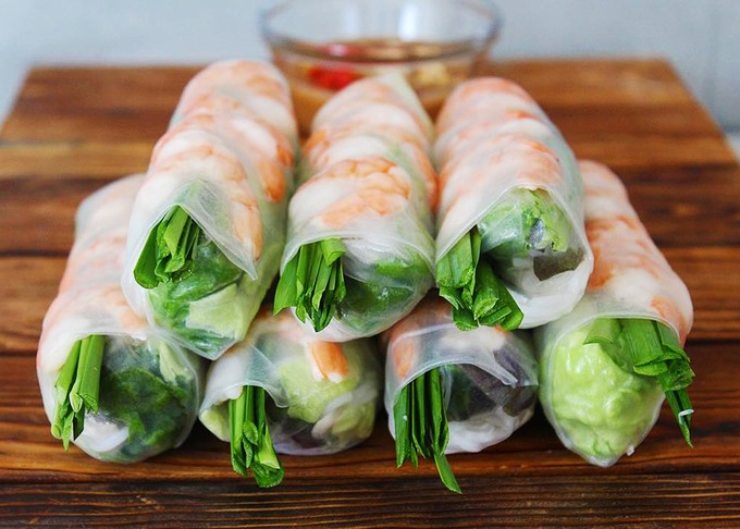 Đứng ở vị trí thứ 30/50 trong danh sách các món ăn ngon nhất thế giới, gỏi cuốn của Việt Nam với cái tên “Summer Roll” được trang CNN đánh giá là một món ăn nhiều dinh dưỡng. Ảnh: Theblogofsalt. 