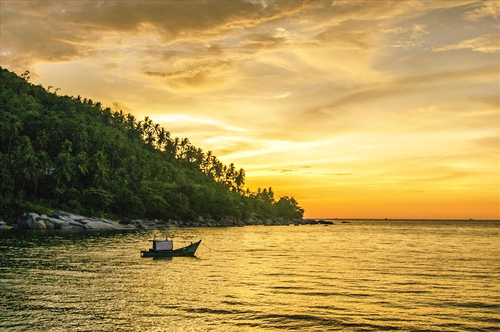 Hoàng hôn nơi biển, đảo Hòn Sơn