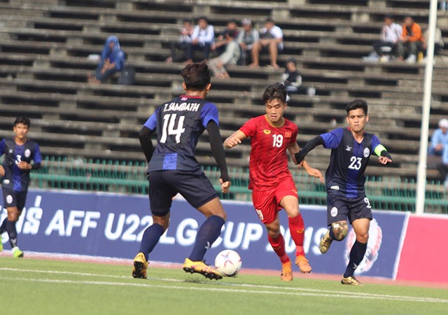 Tiền đạo Trần Danh Trung có tên trong danh sách chuẩn bị cho vòng loại U23 Châu Á 2020. Ảnh VFF