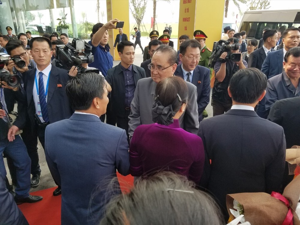 Chiều ngày 27.2, đoàn lãnh đạo cao cấp Triều Tiên thăm nhà máy ô tô Vinfast tại Hải Phòng 