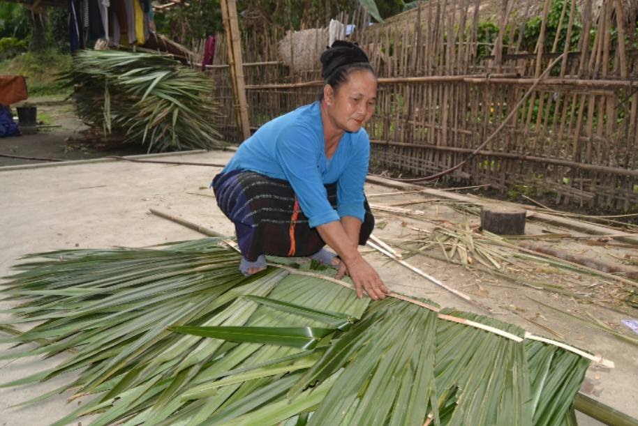 Bà La Thị Tín là người đầu tiên làm đơn xin thoát nghèo