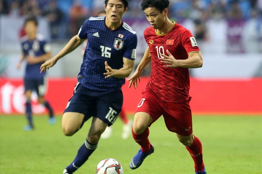 Trước thềm trận đấu với ĐT Nhật Bản ở Asian Cup 2019 tiền đạo Công Phượng đã đánh tiếng muốn ra nước ngoài thi đấu. Ảnh: Hữu Phạm