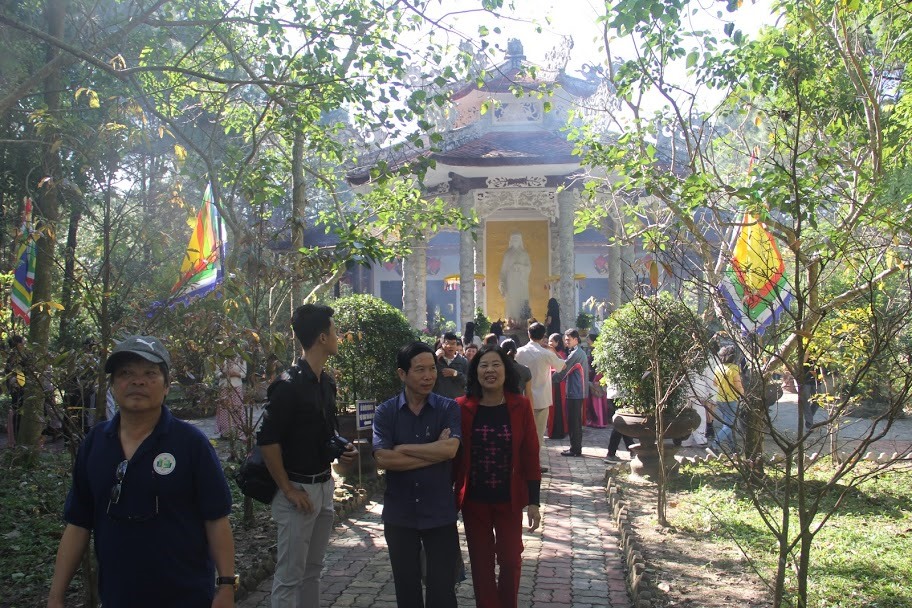 Một số hoạt động trong khuôn khổ Lễ hội Đền Huyền Trân. Việc mở hội Đền Huyền Trân tại Thừa Thiên Huế nhằm thể hiện đạo lý “Uống nước nhớ nguồn” tưởng nhớ, tôn vinh công chúa Huyền Trân và các bậc tiền nhân  của dân tộc đã  có công dựng nước,  mở mang bờ cõi. Lễ hội thu hút đông đảo các tầng lớp nhân dân, bà con tăng ni phật tử, các chức sắc tôn giáo và du khách gần  xa về dự