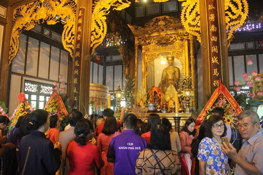 Một số hoạt động trong khuôn khổ Lễ hội Đền Huyền Trân. Việc mở hội Đền Huyền Trân tại Thừa Thiên Huế nhằm thể hiện đạo lý “Uống nước nhớ nguồn” tưởng nhớ, tôn vinh công chúa Huyền Trân và các bậc tiền nhân  của dân tộc đã  có công dựng nước,  mở mang bờ cõi. Lễ hội thu hút đông đảo các tầng lớp nhân dân, bà con tăng ni phật tử, các chức sắc tôn giáo và du khách gần  xa về dự