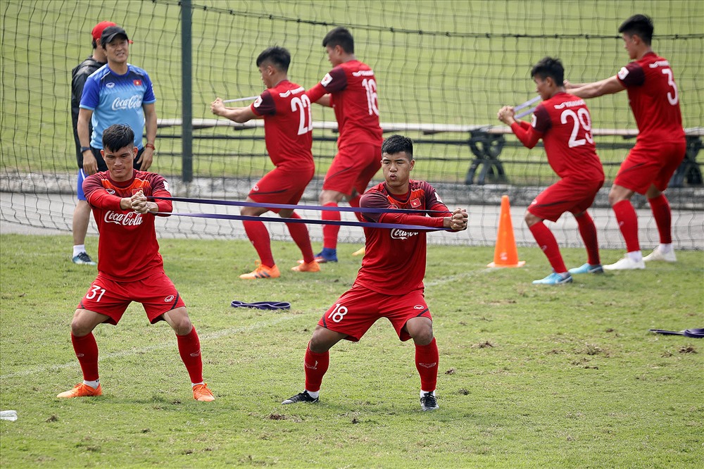 Tiền đạo của U23 Việt Nam đang nỗ lực tập luyện để ghi điểm trong mắt HLV Park Hang-seo ở vòng loại U3 Châu Á sắp tới. Ảnh; T.L