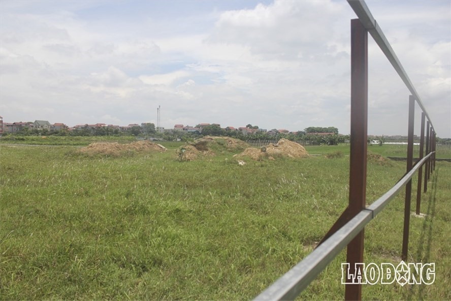 Hàng chục dự án bị bỏ hoang ở huyện Mê Linh. Ảnh: Vương Trần 
