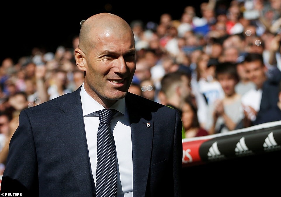 HLV Zidane có khởi đầu thuận lợi ngày trở lại Bernabeu. Ảnh: Reuters.