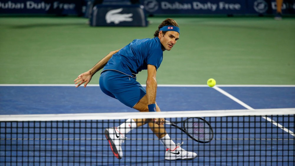 Federer đã có nhiều pha xử lí đẳng cấp trong trận đấu này. Ảnh: Dubai Duty Free Tennis Championships.