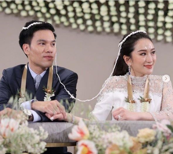 Con gái út của ông Thaksin cưới Pidok Sooksawas - một phi công chuyên nghiệp. Ảnh: IT.
