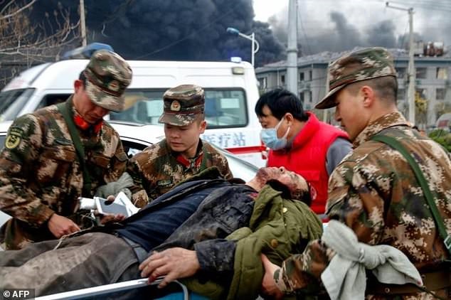 Bộ Quản lý tình trạng khẩn cấp cho hay, 88 người đã được giải cứu từ hiện trường. Ảnh: AFP  