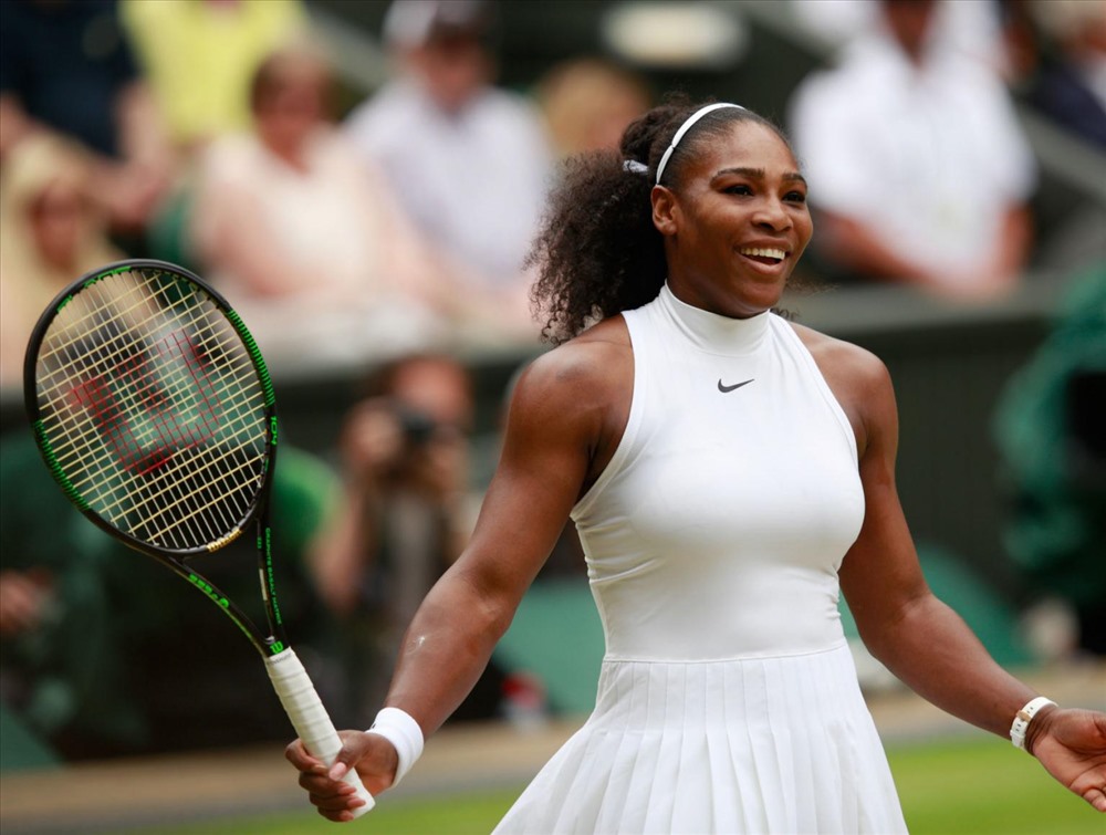 Theo Business Insider, năm 2017, vận động viên quần vợt Serena Williams mua ngôi nhà ở Beverly Hills (California, Mỹ) với giá 6,7 triệu USD, tương đương 6,9 triệu USD ngày nay, chỉ 3,8% trong số tài sản 180 triệu USD của cô. Ảnh: WTA Tennis