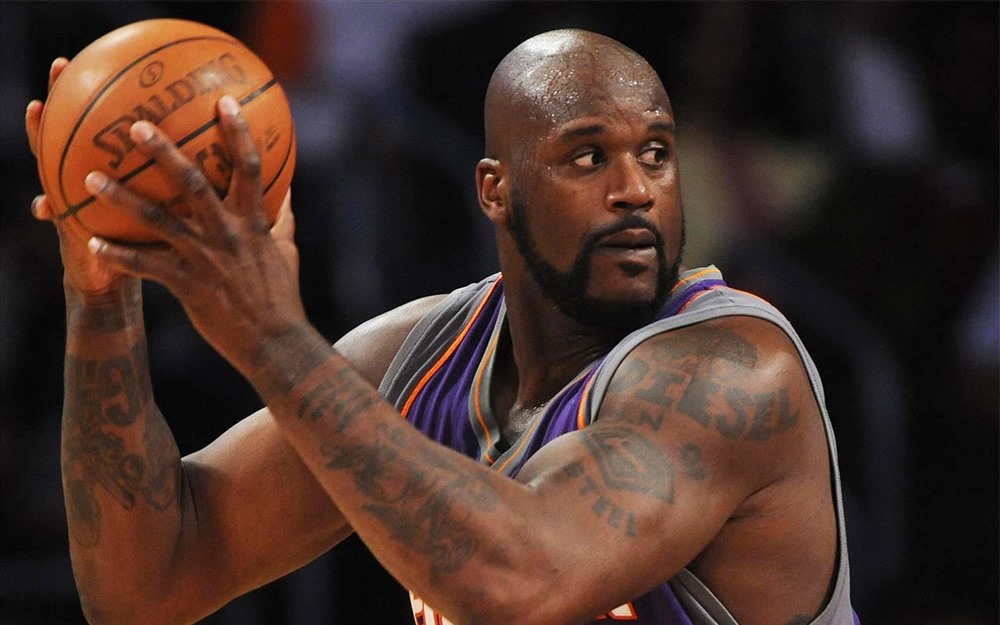 Ngôi sao bóng rổ Shaquille O'Neal gần đây đã rao bán căn nhà 21,9 triệu USD của ông tại Florida. Shaquille O'Neal mua ngôi nhà này năm 1993 với giá 4 triệu USD, tương đương 6,9 triệu USD ngày nay, chỉ bằng 1,7% tổng tài sản 400 triệu USD của ông. Ảnh: Bankrate